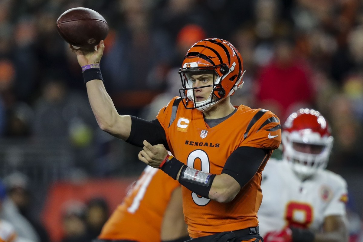 Cincinnati Bengals Quarterback Joe Burrow Wins AFC Offensive Player Of ...