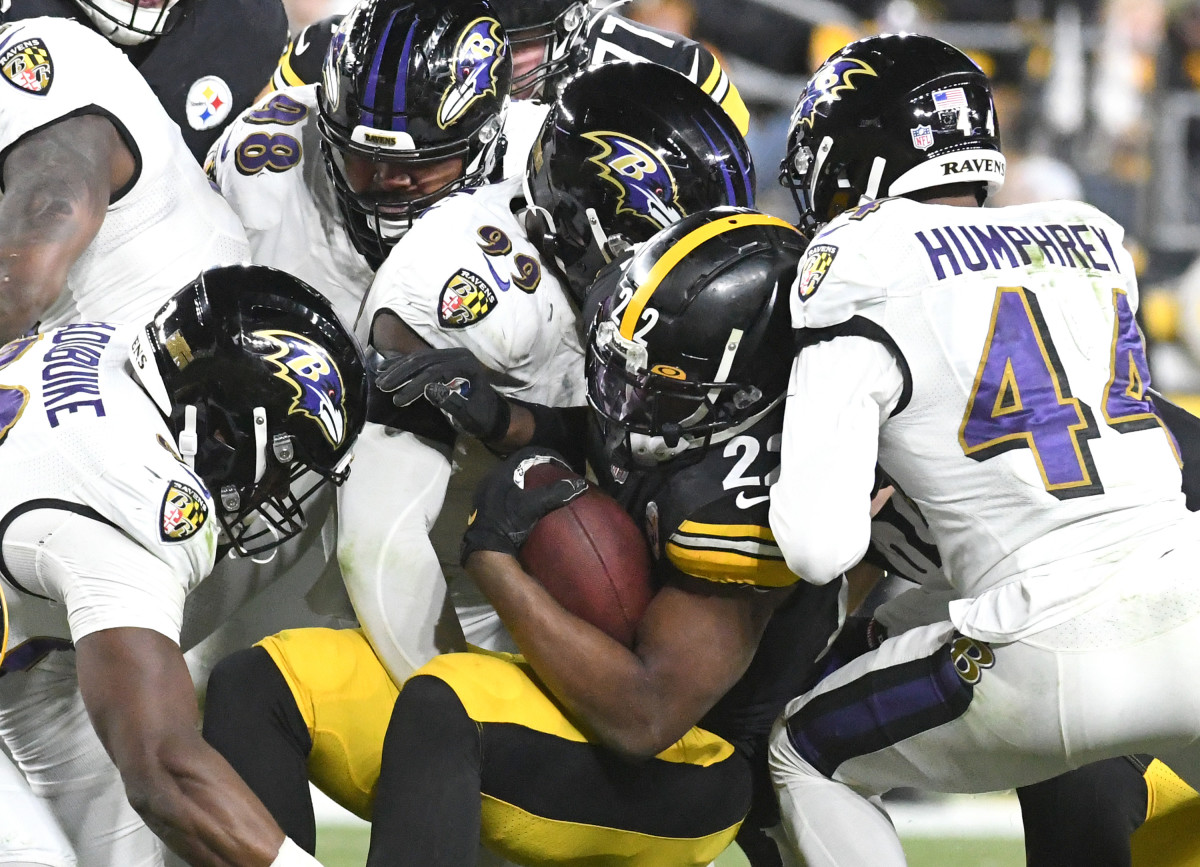 Steelers season ends after falling to Ravens 28-10