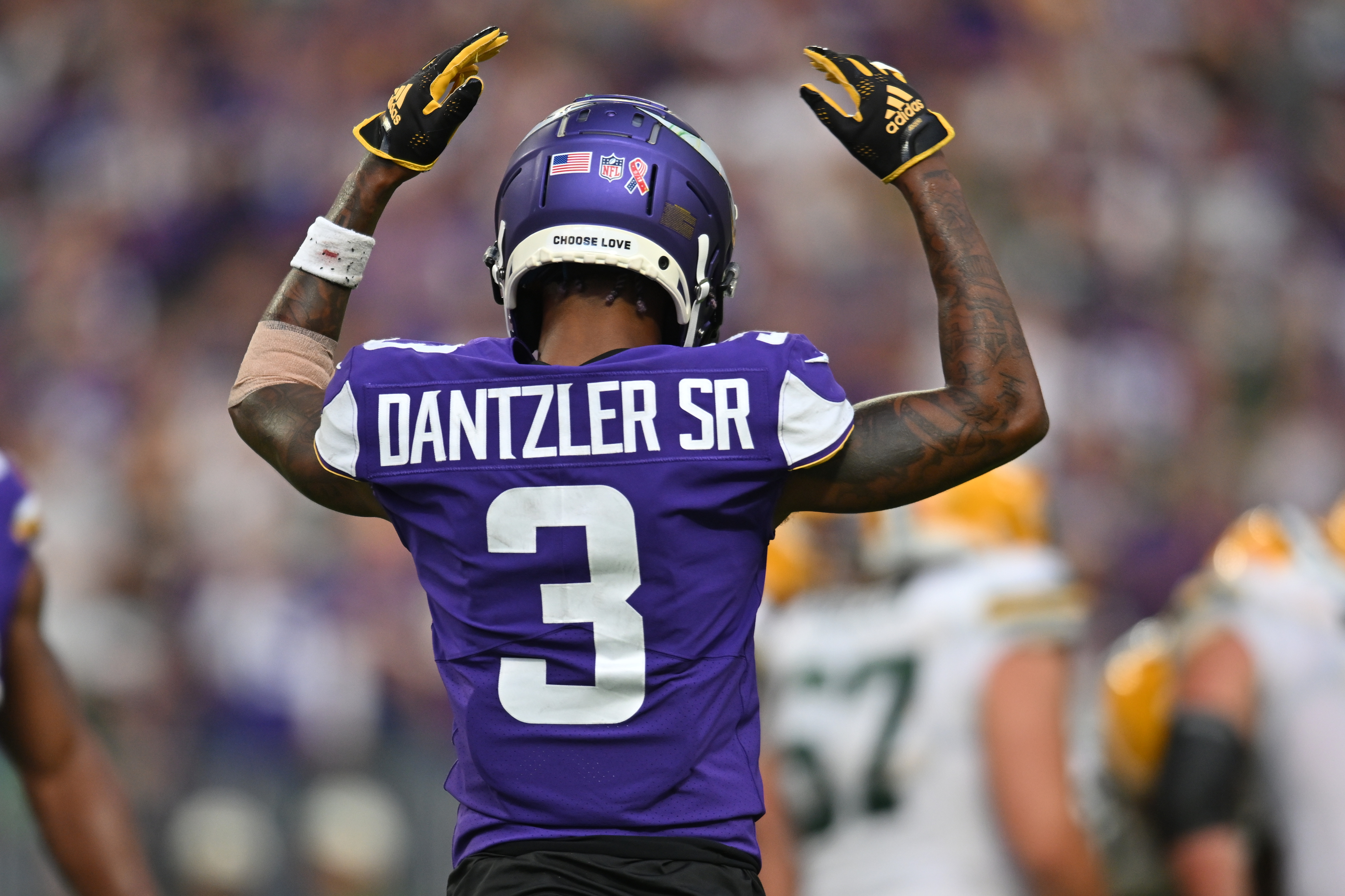 Vikings Injury Report: Hicks, Dantzler miss practice on Tuesday - Sports  Illustrated Minnesota Sports, News, Analysis, and More