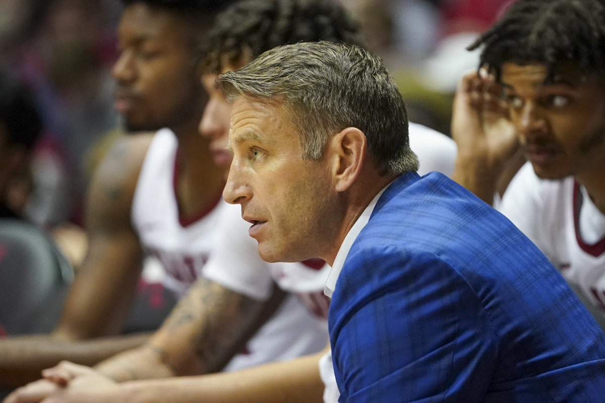 For Head Coach Nate Oats, Interior Defense Starts With Guards