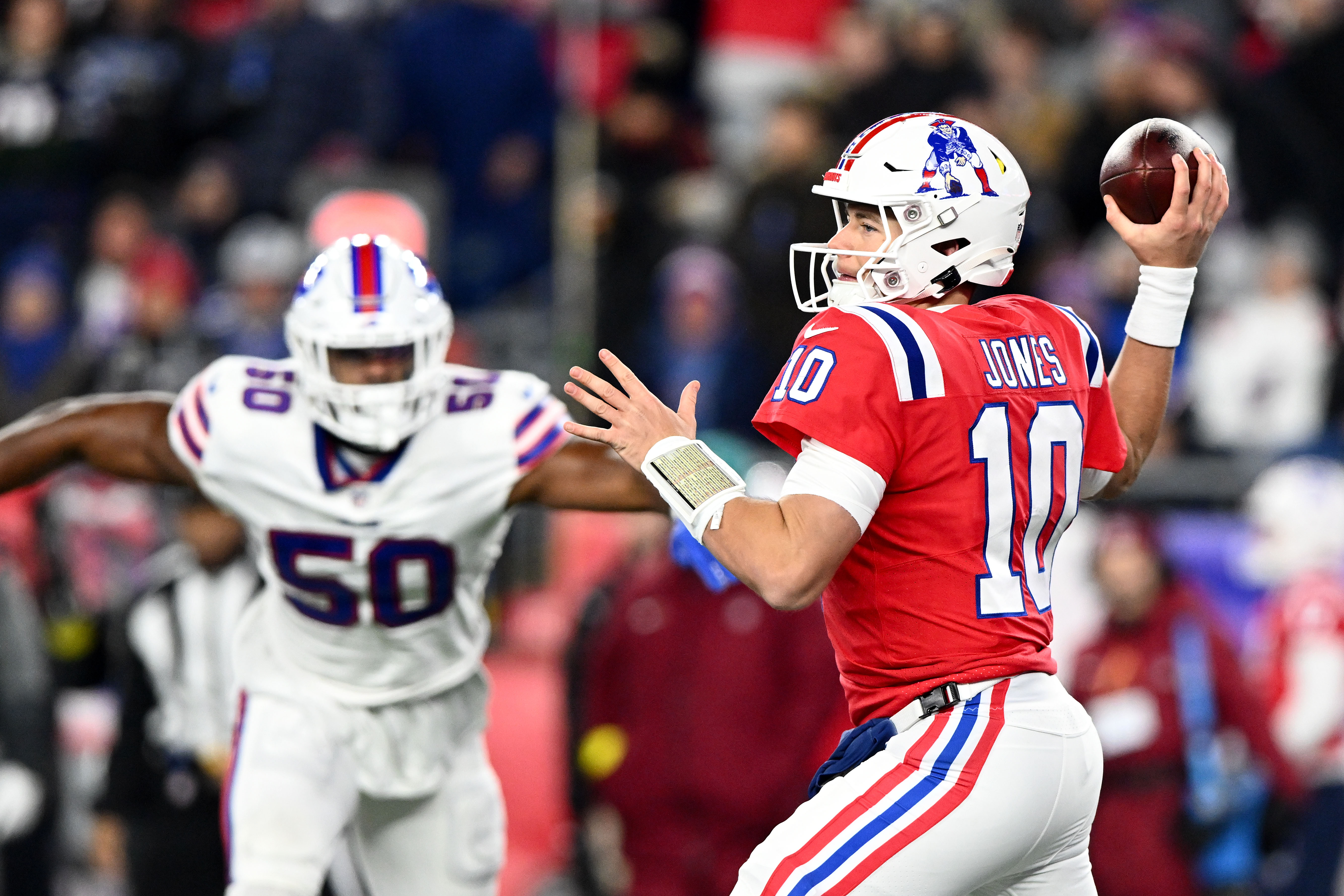 New England Patriots Quarterback Mac Jones Among '3 to Watch' vs. Miami  Dolphins - Sports Illustrated New England Patriots News, Analysis and More