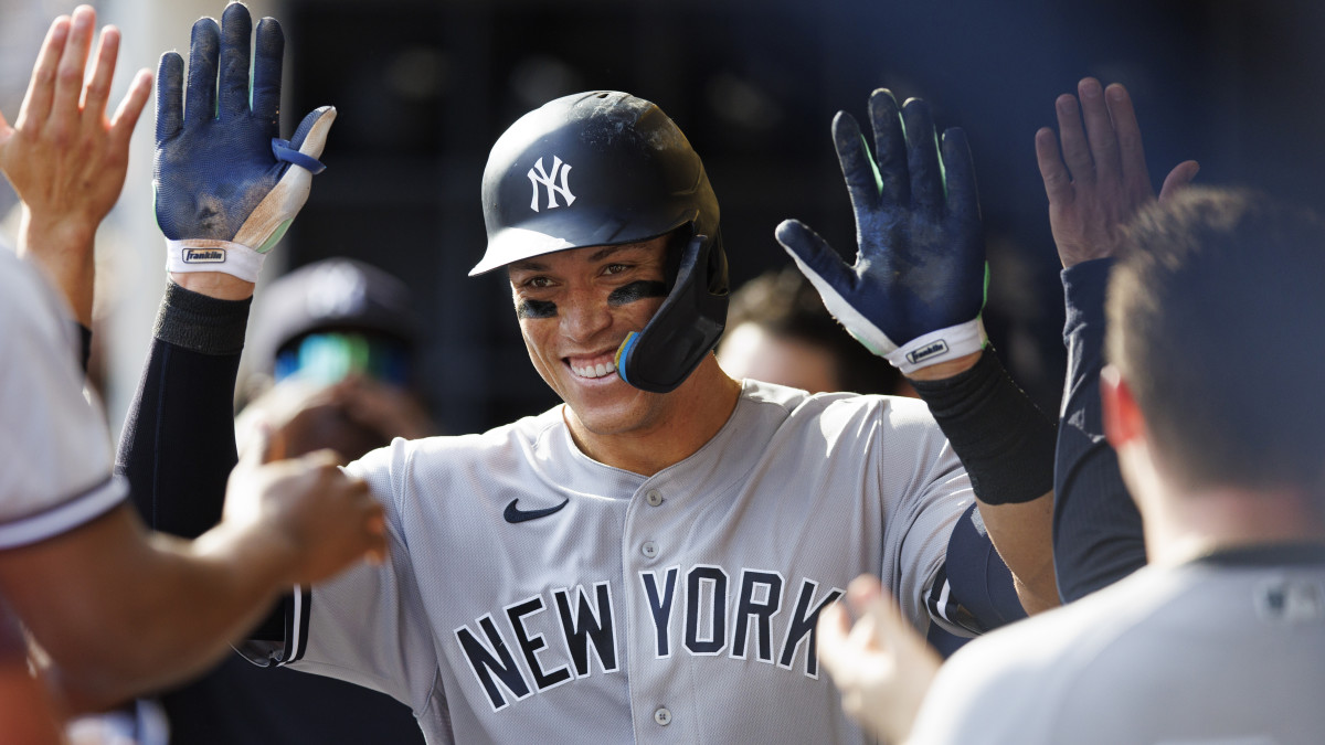 Will Aaron Judge wear a captain patch on uniform?