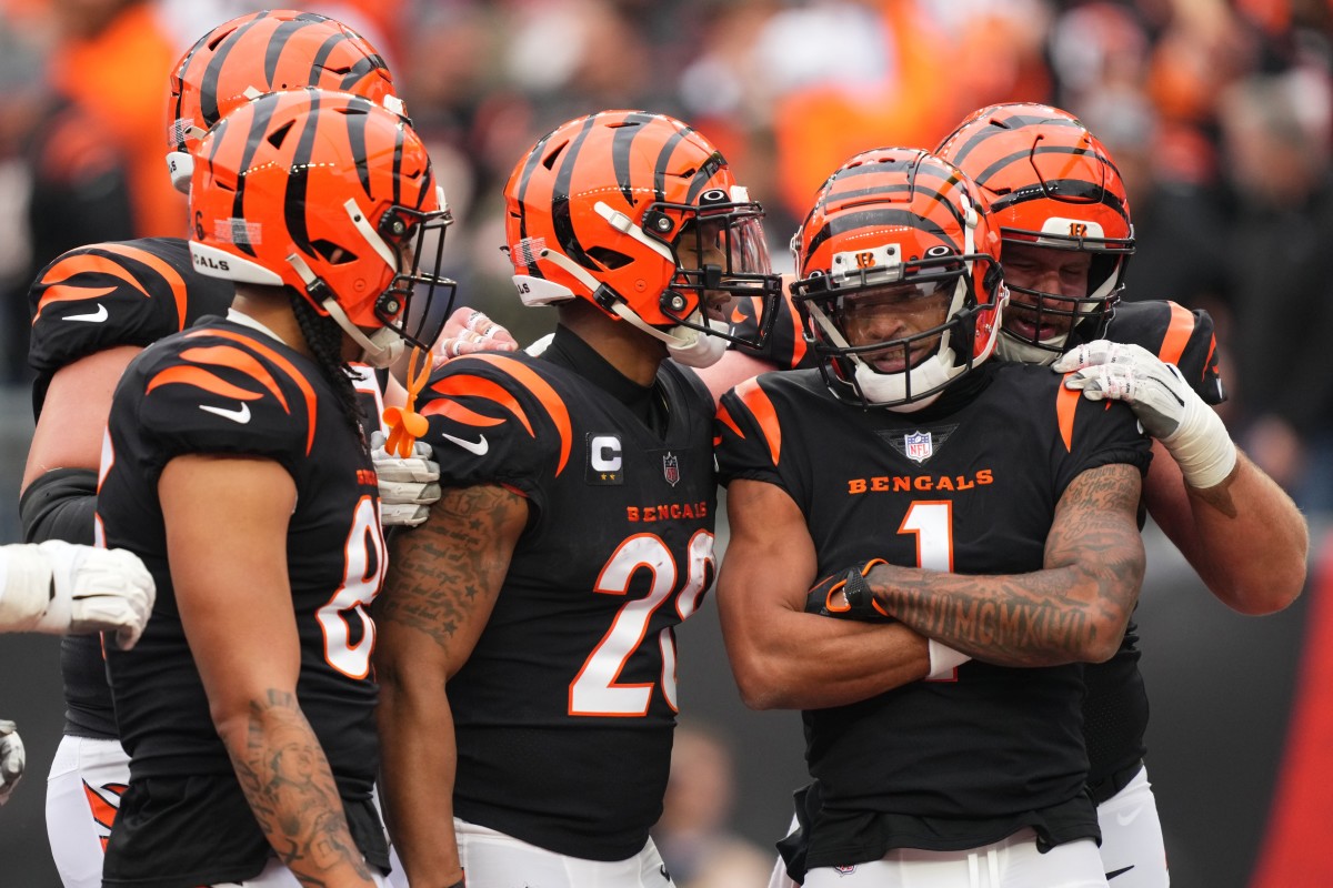 Cincinnati Bengals to Wear New Uniform Combination Against Cleveland Browns  - Sports Illustrated Cincinnati Bengals News, Analysis and More