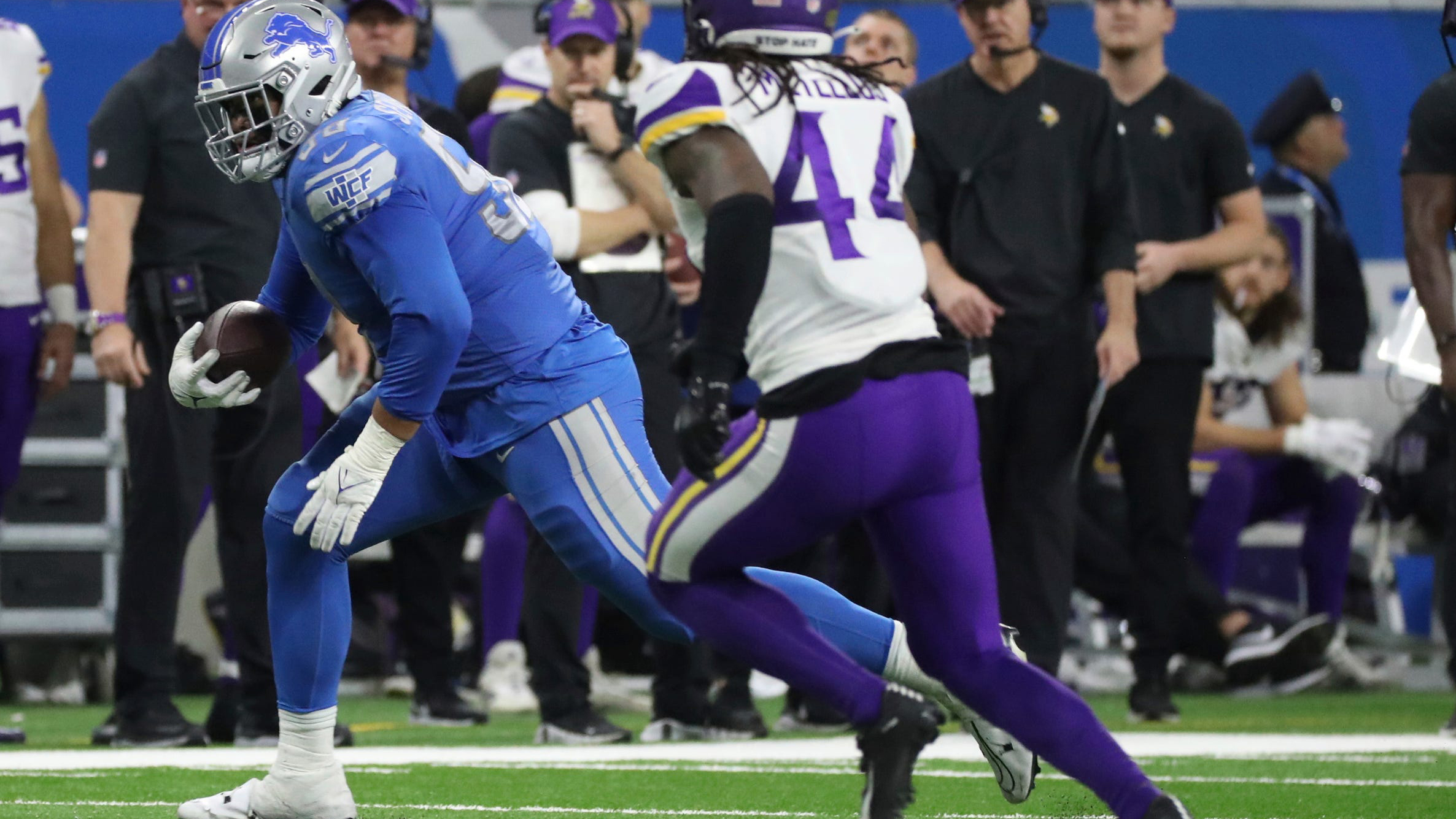 Social Media Buzz: Penei Sewell makes game-sealing catch for Lions