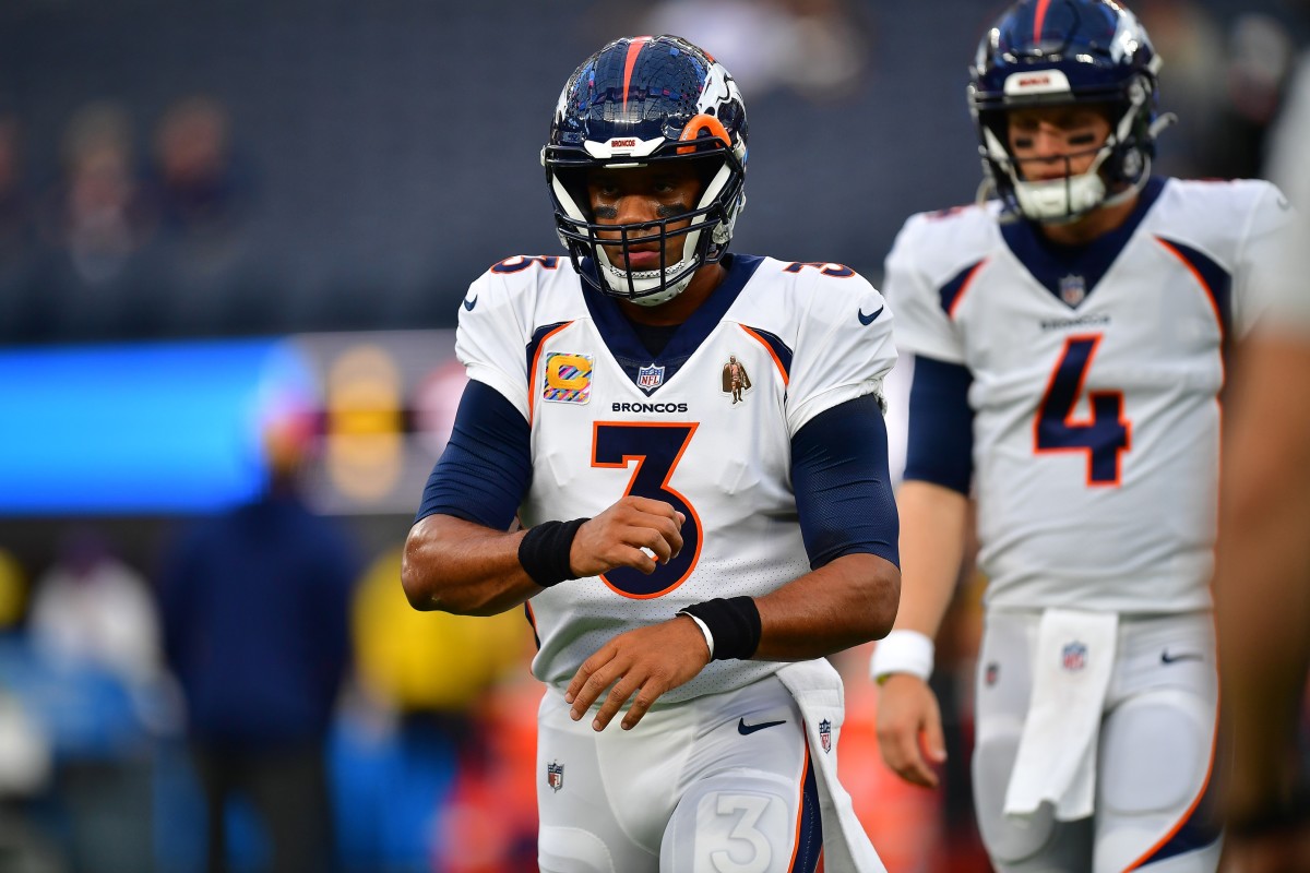 Denver Broncos quarterback Brett Rypien (4) plays against the Kansas City  Chiefs of an NFL football game Sunday, December 11, 2022, in Denver. (AP  Photo/Bart Young Stock Photo - Alamy