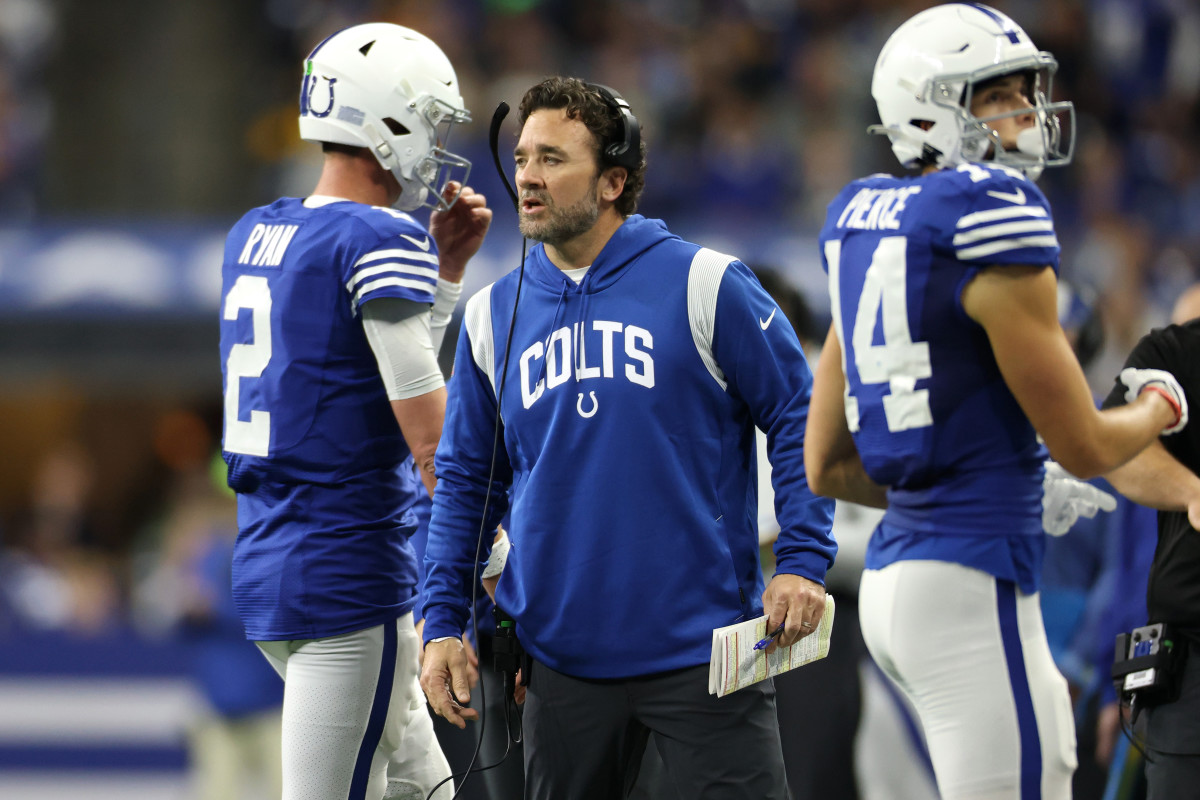 Jeff Saturday, Matt Ryan Silence Doubters, Lead Indianapolis Colts to Big  Win Over Las Vegas Raiders - Sports Illustrated Indianapolis Colts News,  Analysis and More