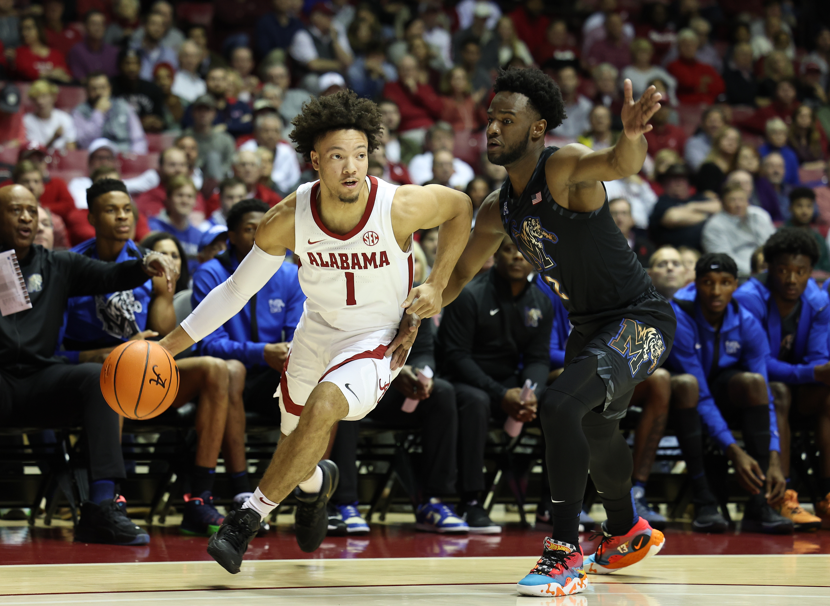 No. 4 Alabama Basketball Outlasts Memphis, 91-88 - Sports Illustrated ...