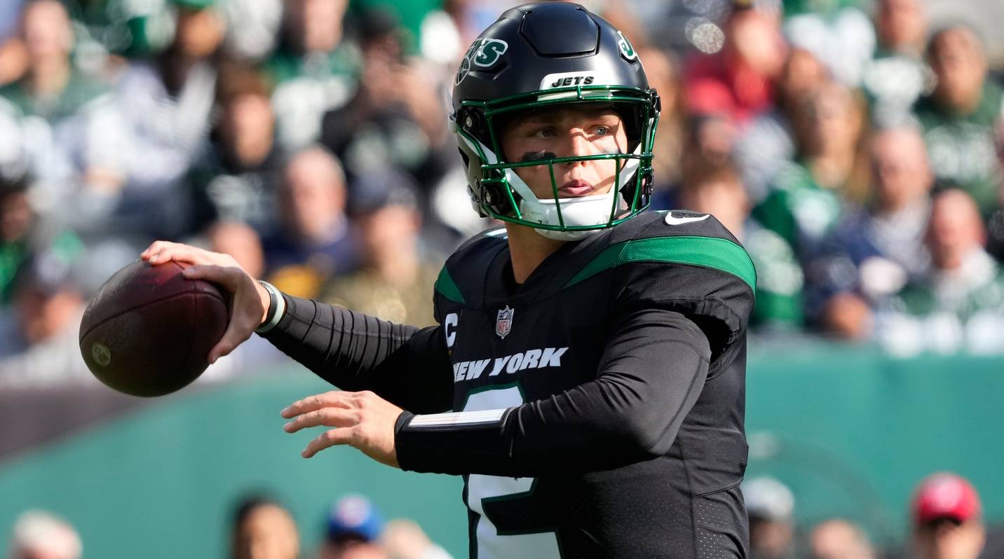 New York Jets QB Zach Wilson medically cleared, will start against  Pittsburgh Steelers - ESPN