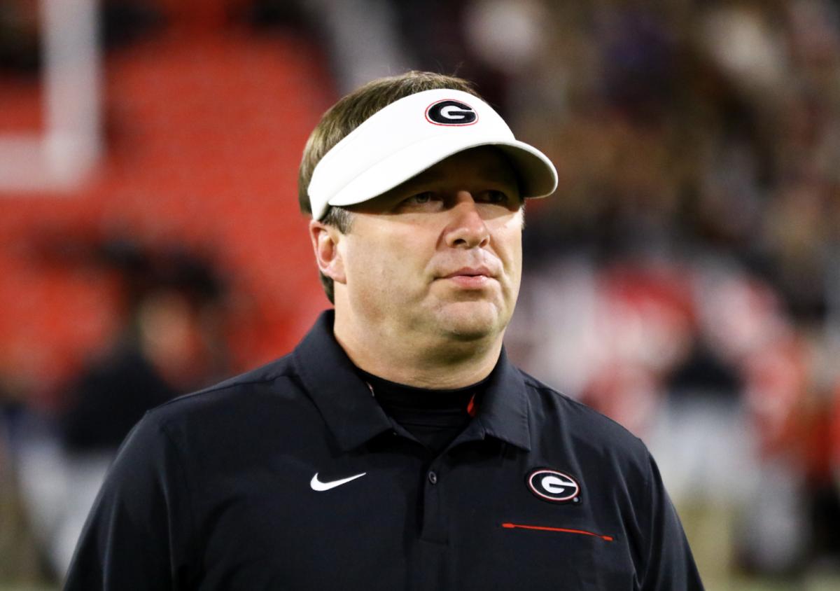 Kirby Smart Dodd trophy - Sports Illustrated Georgia Bulldogs News ...