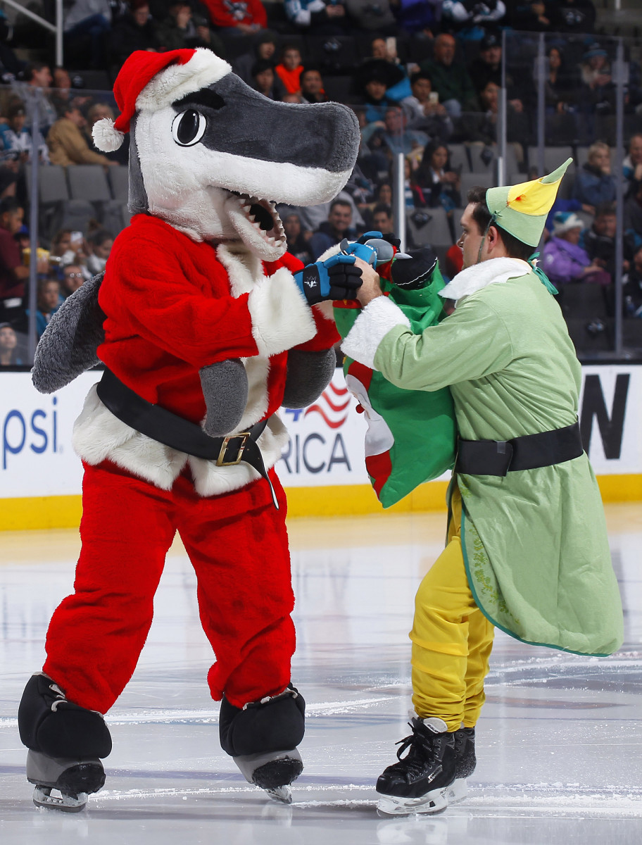Photos: Sports team mascots dressed in Santa costumes - Sports Illustrated