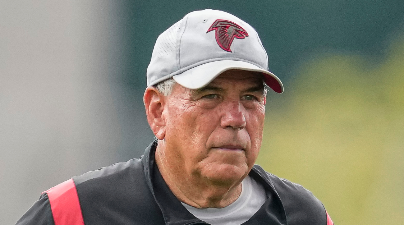 Falcons DC Dean Pees: Atlanta only ran 60% of defense last year, ready for  100% in 2022