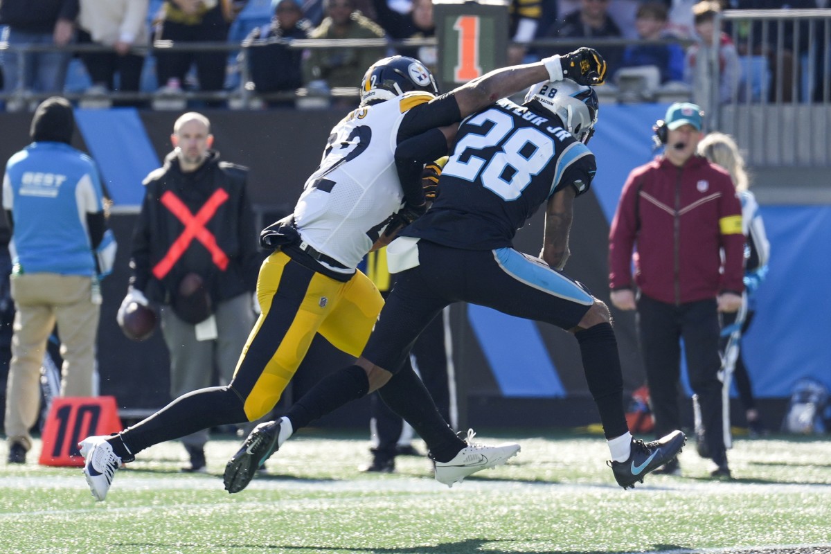 Grading Panthers: Foreman fails in home loss to Steelers