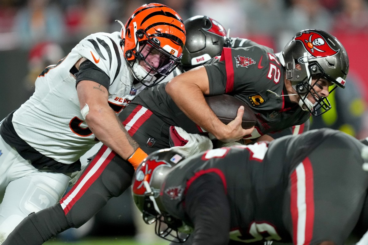 Cincinnati Bengals linebacker Logan Wilson (55) in coverage during an NFL  football game against the New