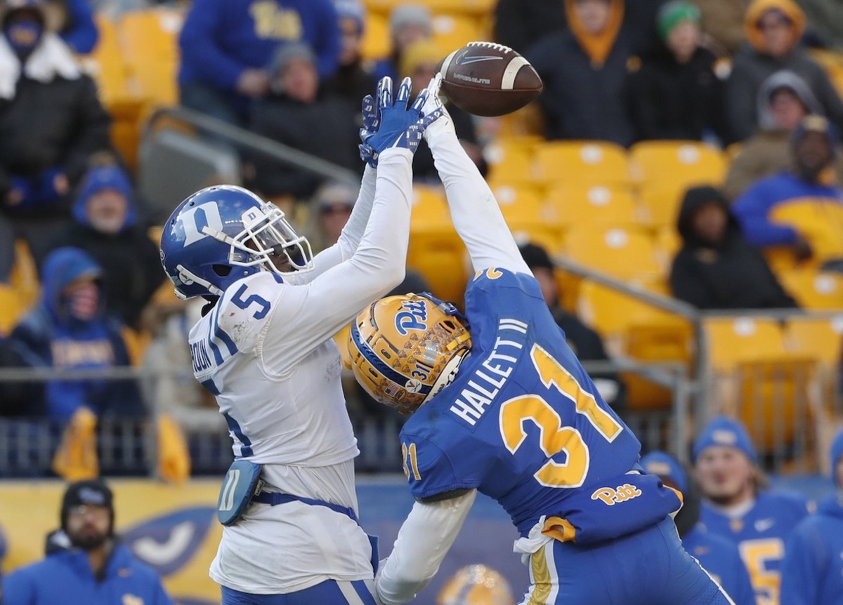 Pitt Panthers S Erick Hallett Declares for NFL Draft, Will Play in Sun
