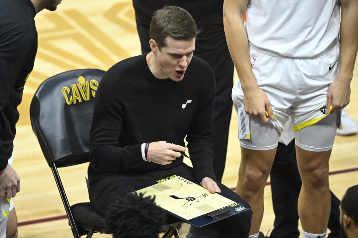 Utah Jazz head coach Will Hardy talks during a timeout in the fourth quarter against the Cleveland Cavaliers at Rocket Mortgage FieldHouse.