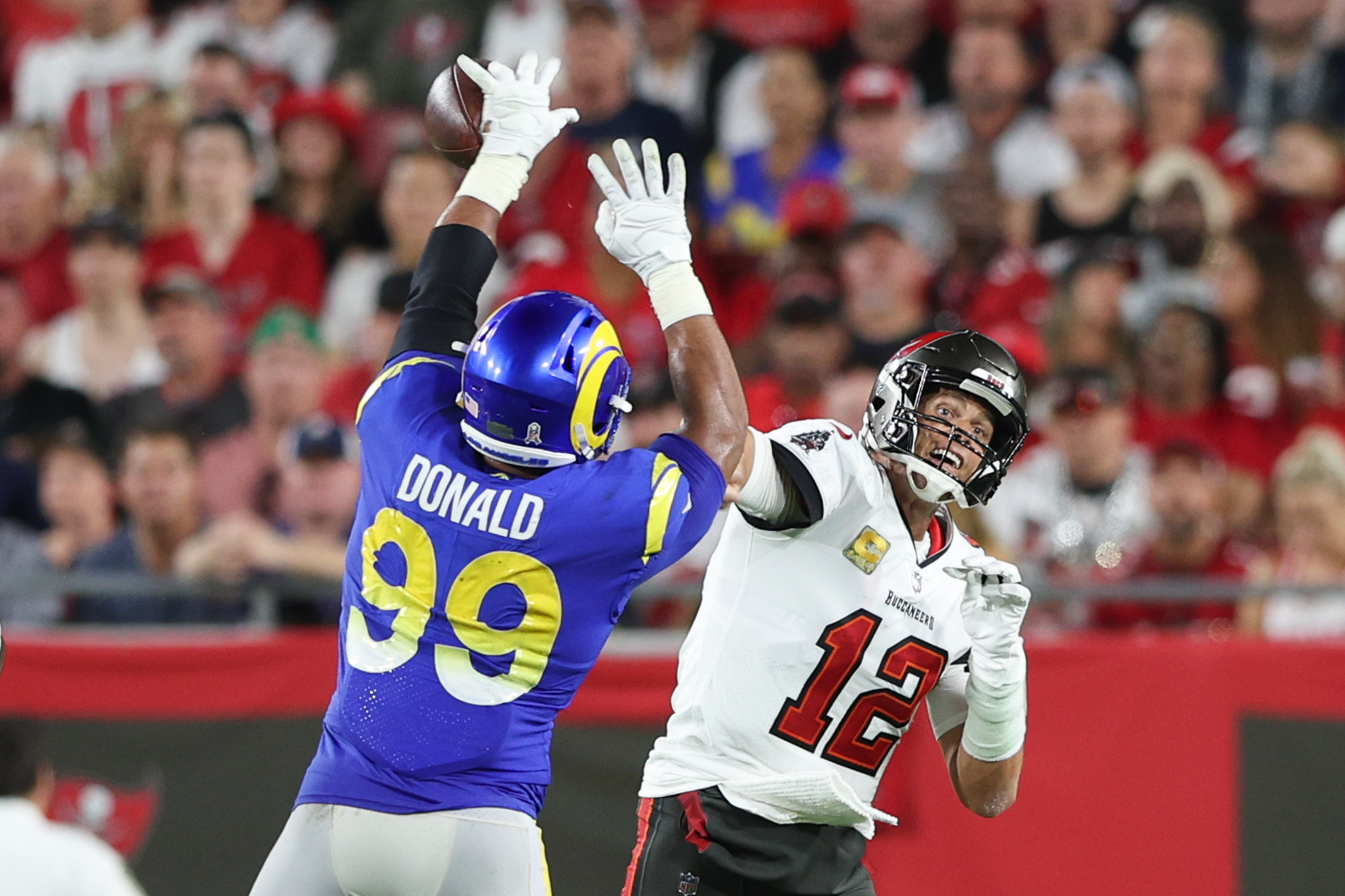 Los Angeles Rams DT Aaron Donald Selected To Pro Bowl, But Will He Play ...