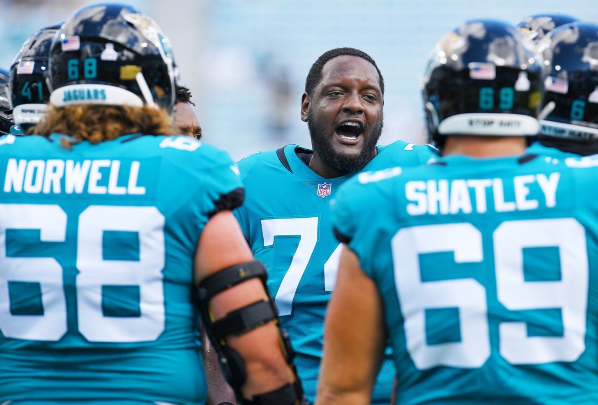 Jacksonville Jaguars lose Cam Robinson, Dawuane Smoot to IR