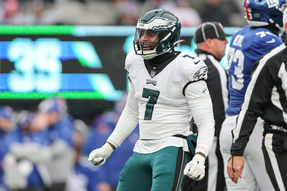 Eagles LB Haason Reddick snubbed for DPOY