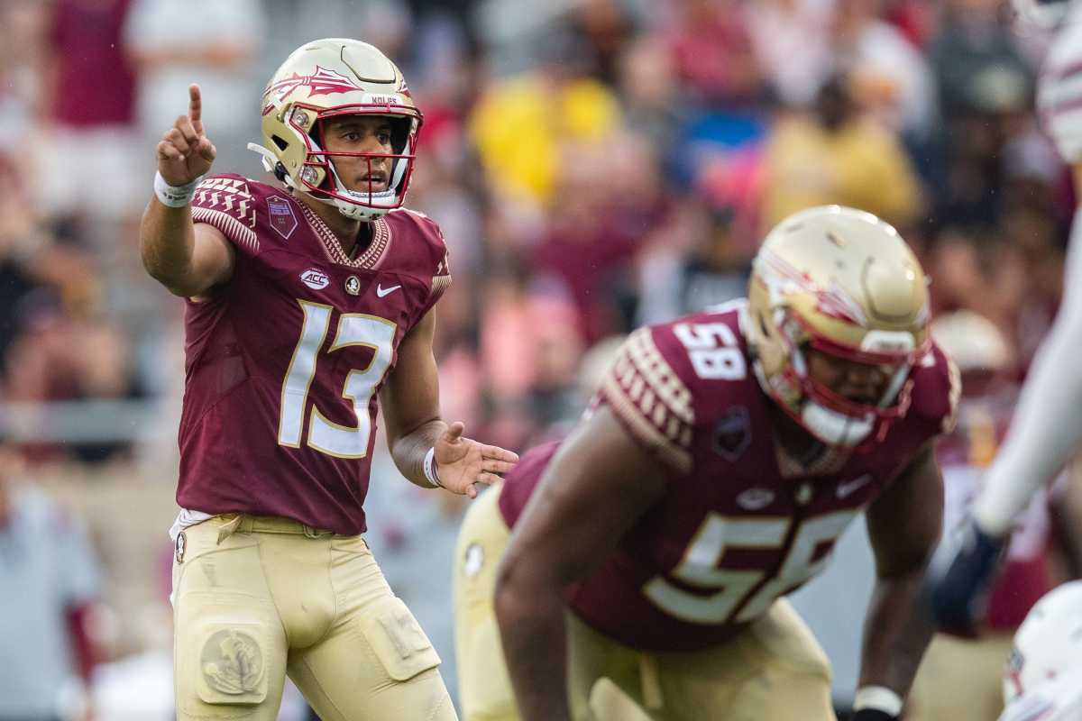 FSU QB Jordan Travis provides Christmas gifts to his entire offensive