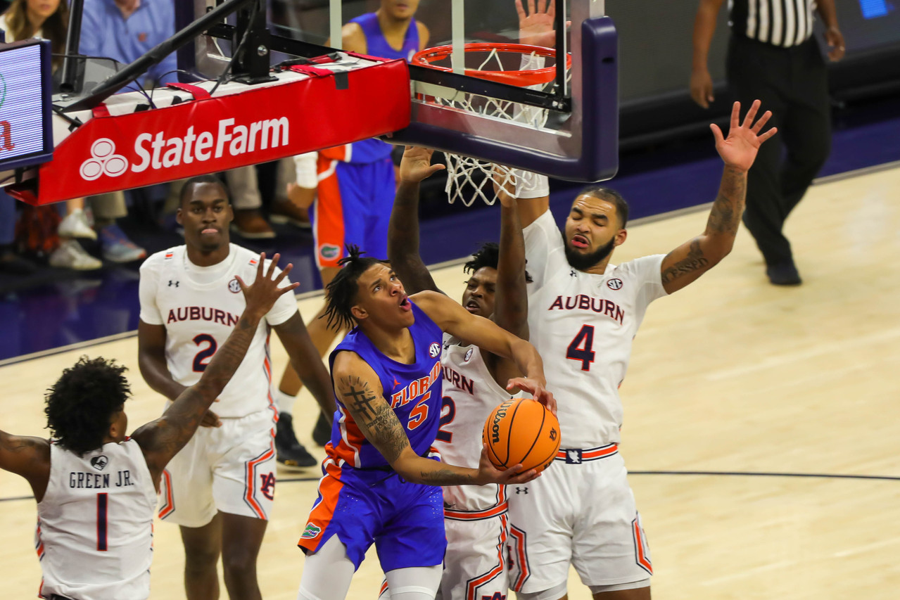 Auburn Basketball Drops In Latest AP Top 25 Poll - Sports Illustrated ...