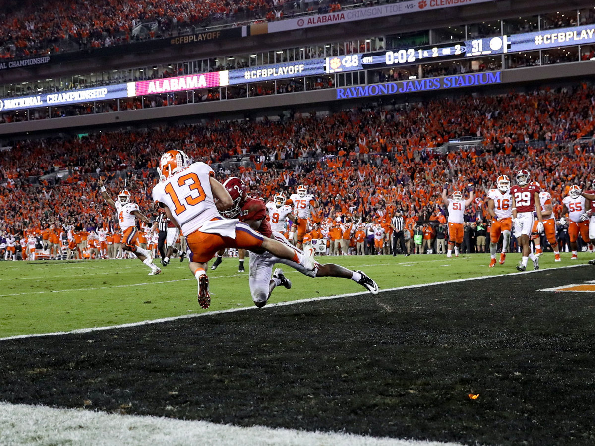 Clemson’s Hunter Renfrow catches a touchdown