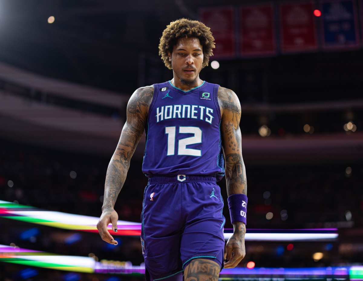 Kelly Oubre Jr. Leaves Game vs Thunder with Hand Injury - Sports ...