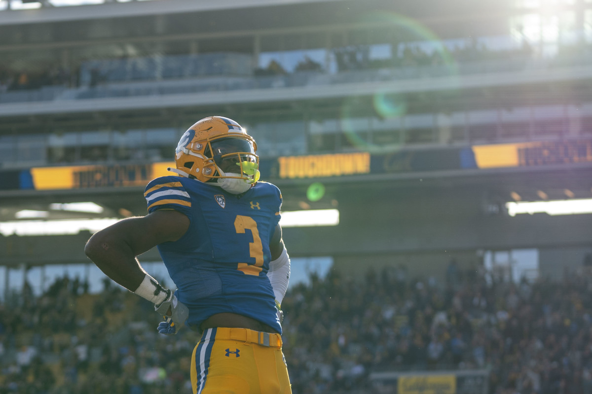 November 25, 2022; Berkeley, California, USA; California Golden Bears wide receiver Jeremiah Hunter (3) celebrates after scoring a touchdown against the UCLA Bruins during the second quarter at California Memorial Stadium. Mandatory Credit: Kyle Terada-USA TODAY Sports