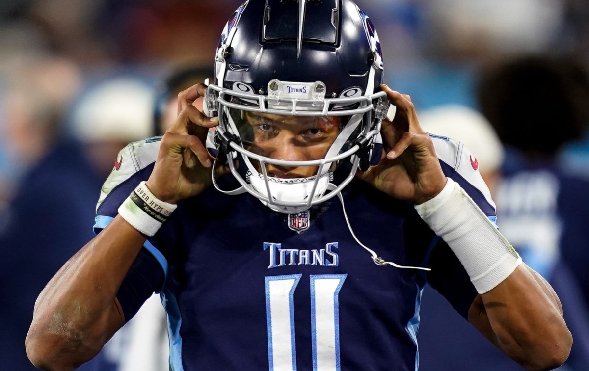 Josh Dobbs Steps In, Pumps Up Tennessee Titans' Passing Game - Sports  Illustrated Tennessee Titans News, Analysis and More
