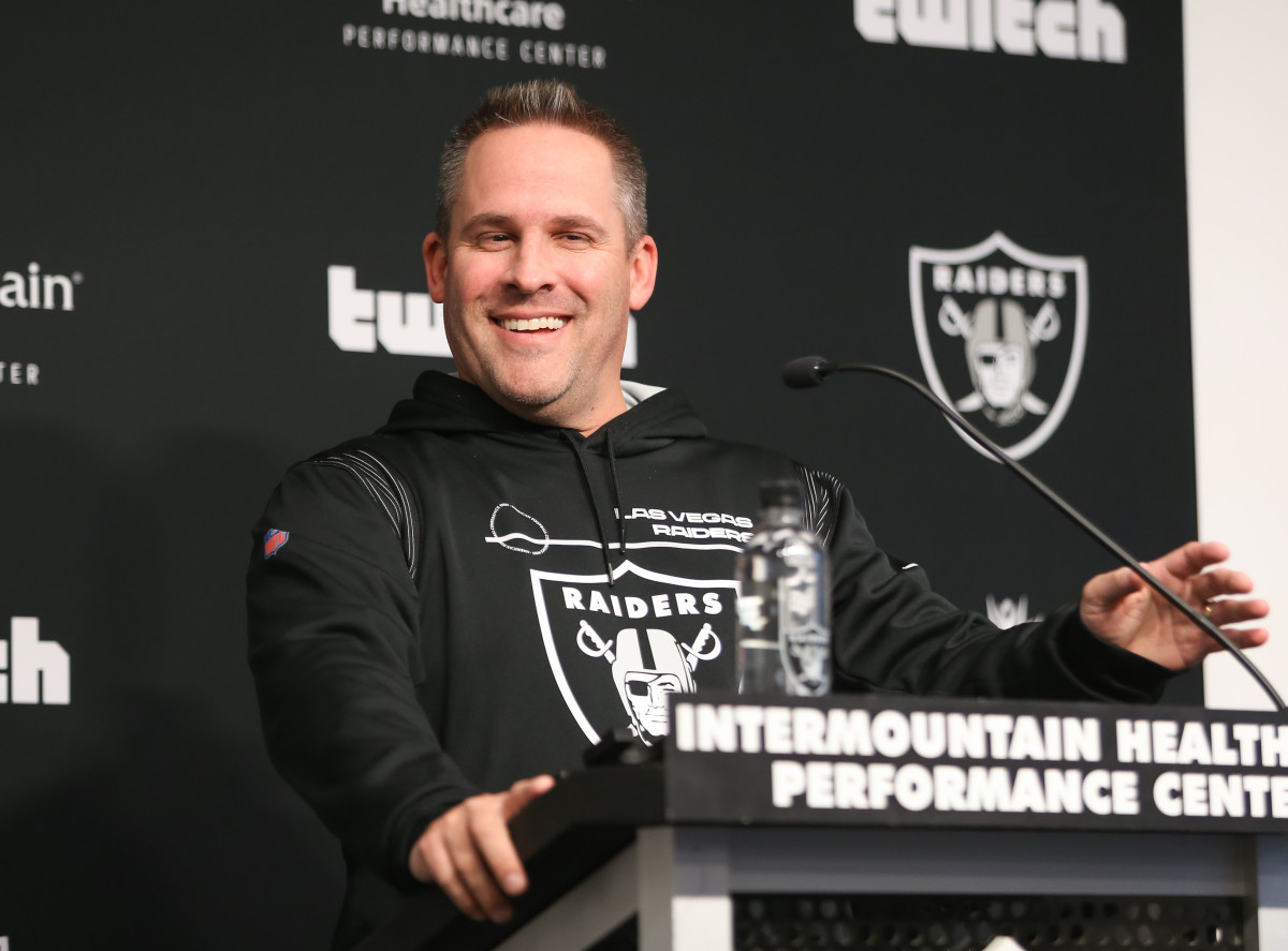 Raiders’ McDaniels Final Thought Before 49ers