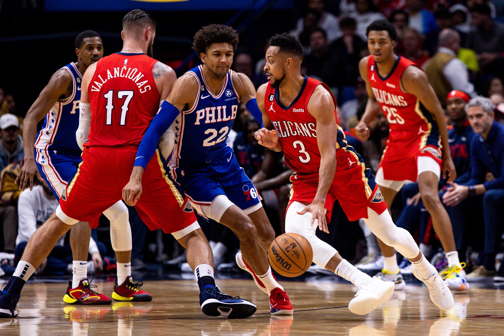 Zion Williamson Reacts to CJ McCollum’s Big Night vs. Sixers - Sports ...