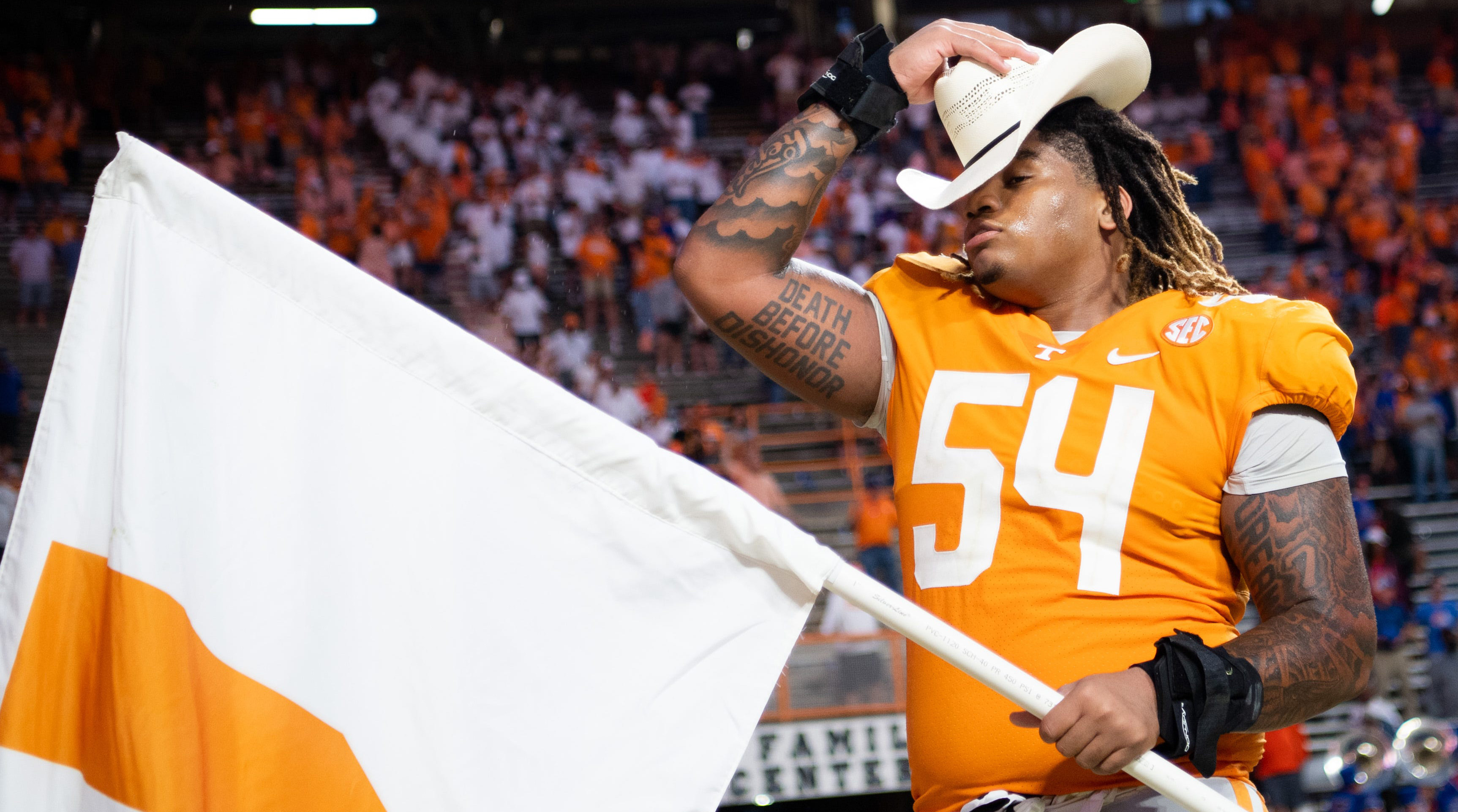 Tennessee Player Calls Out Orange Bowl Over Practice Field, Hotel After Win