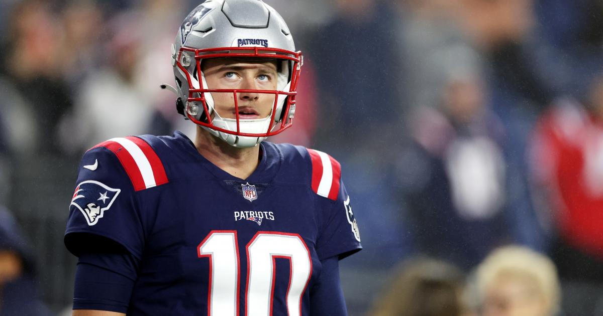 Patriots QB Mac Jones fined by NFL for unsportsmanlike conduct