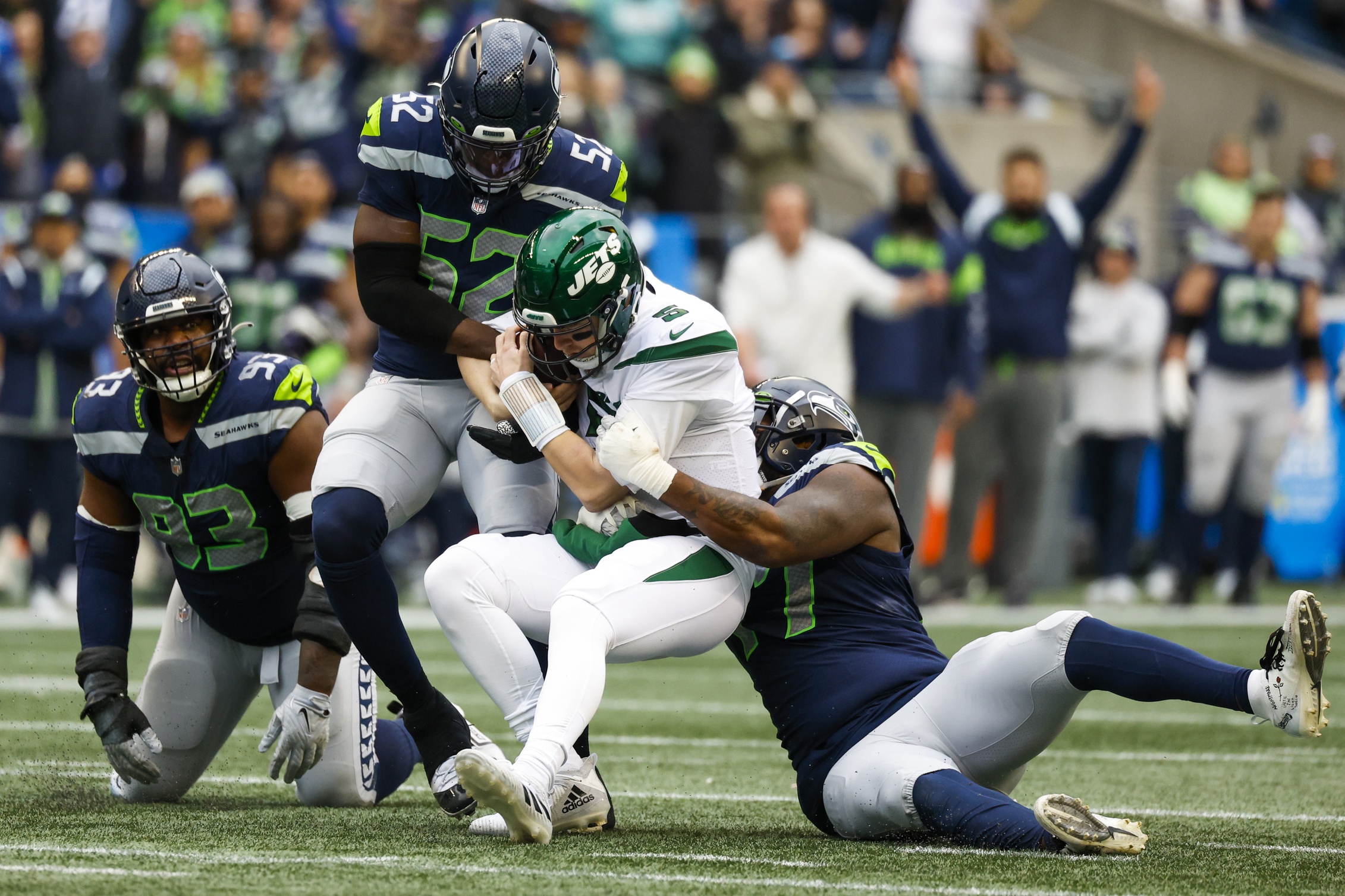 Jets eliminated from playoffs after 23-6 loss to Seahawks