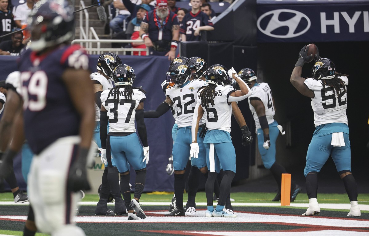 Tennessee Titans 37, Jacksonville Jaguars 19: Fourth-Down Execution Falters  as Jaguars Lose 20th Consecutive Game - Sports Illustrated Jacksonville  Jaguars News, Analysis and More