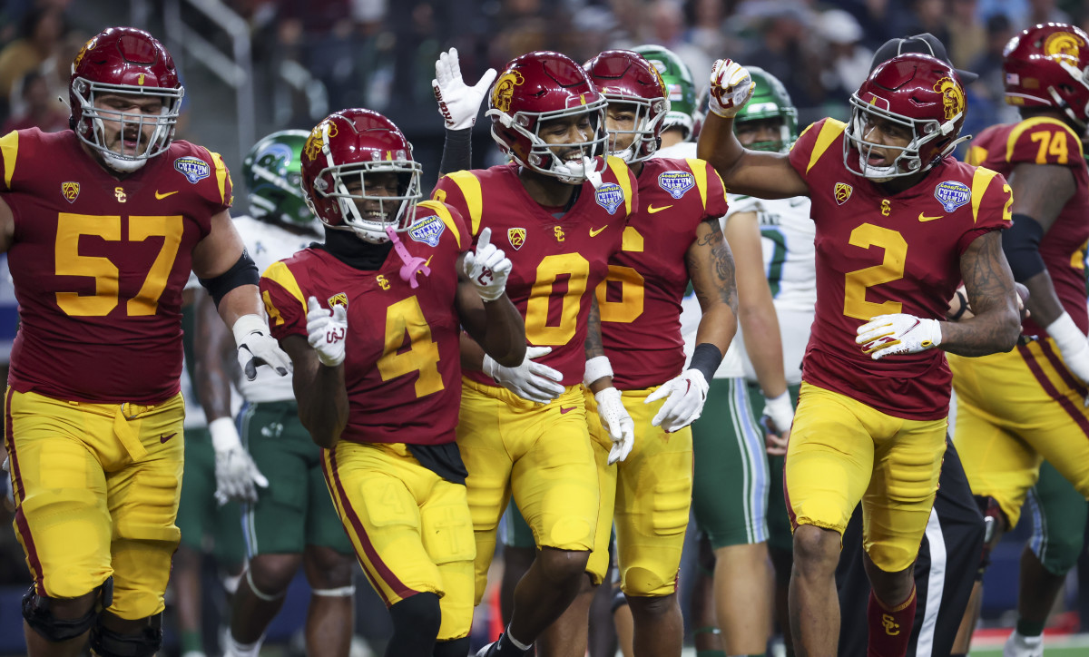 USC football: Caleb Williams broke an absurd number of USC football records  in 2022 - Sports Illustrated USC Trojans News, Analysis and More