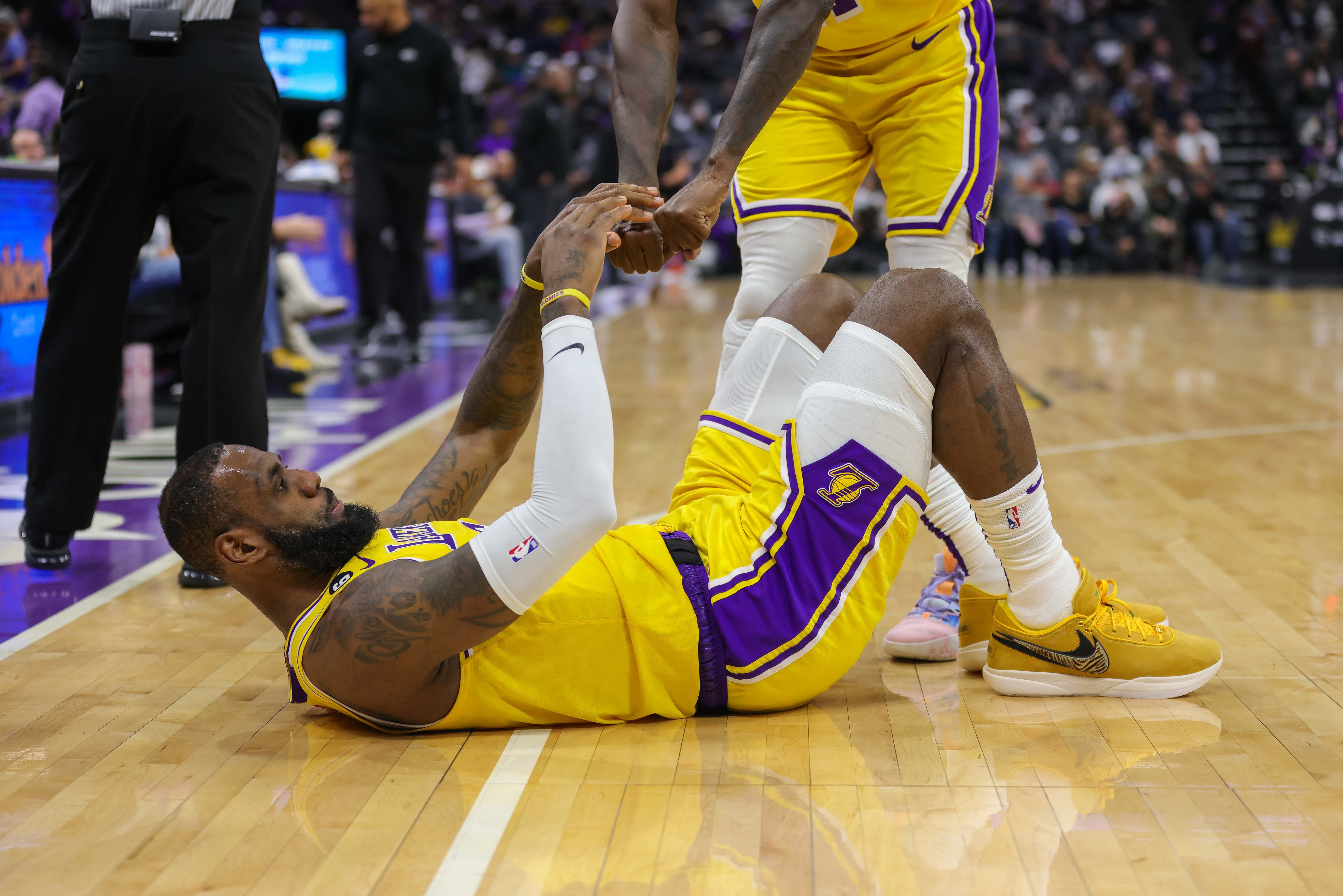 Lakers Injury Report LeBron James, Lonnie Walker IV Won't Play