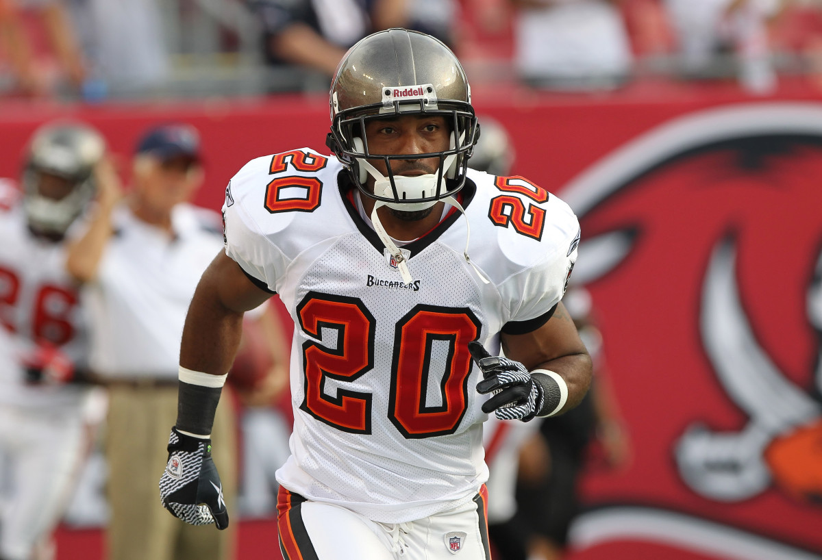 Buccaneers Ronde Barber # 20 Class Of 2023 Name And Number Shirt - Hersmiles