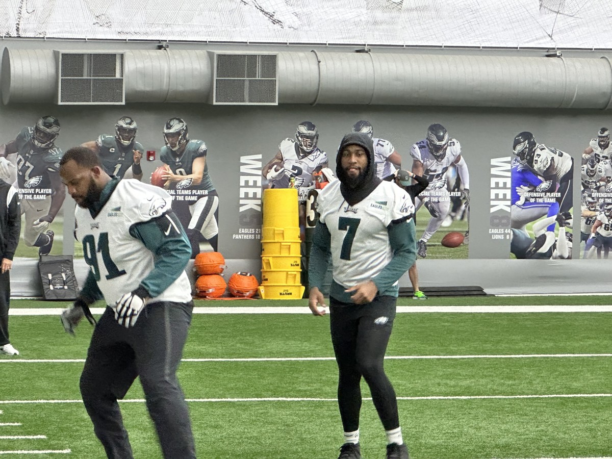 Go Behind the Scenes for Eagles-Giants Round Two with New York