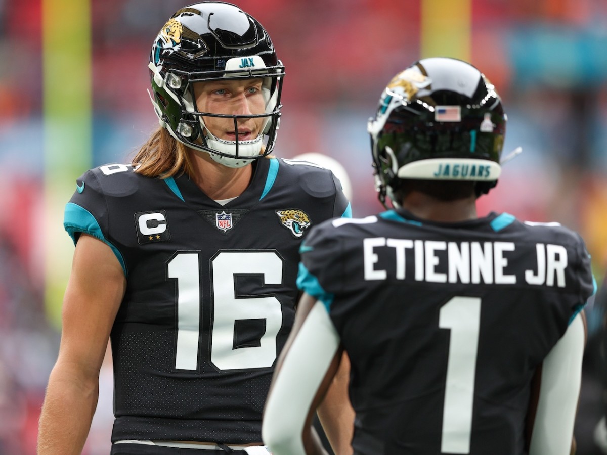 Jacksonville Jaguars running back Travis Etienne Jr. looks on