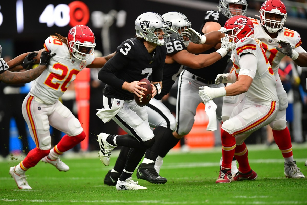 Kansas City Chiefs rout the Las Vegas Raiders - Sports Illustrated Las  Vegas Raiders News, Analysis and More