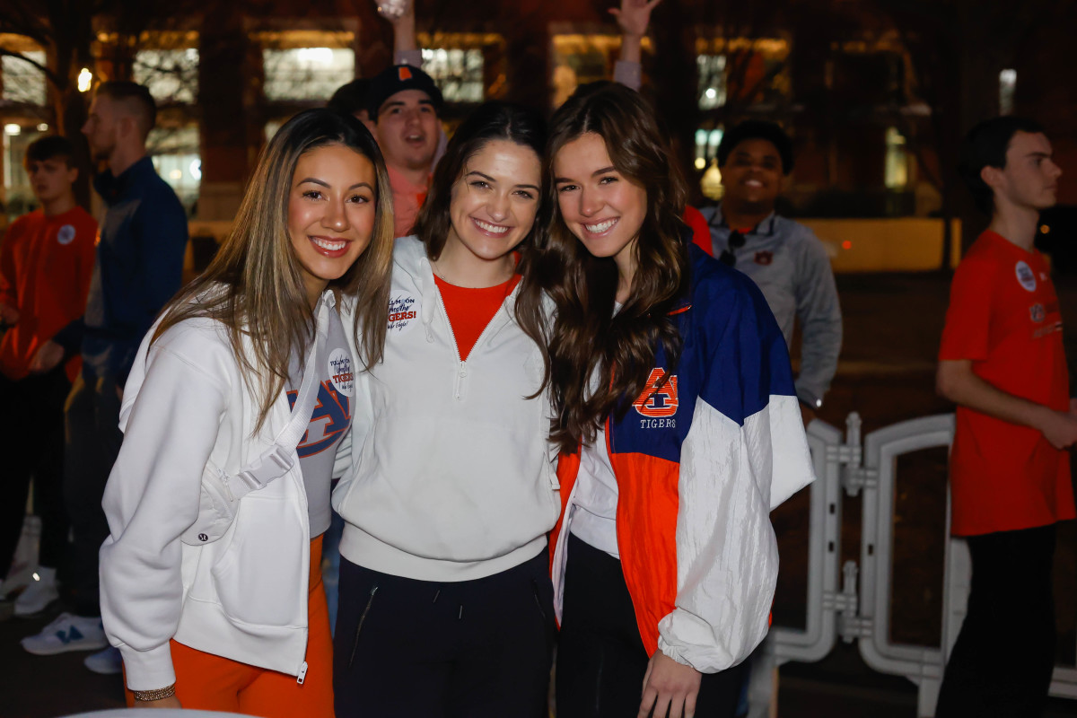 Auburn students pregame before Auburn vs Arkansas