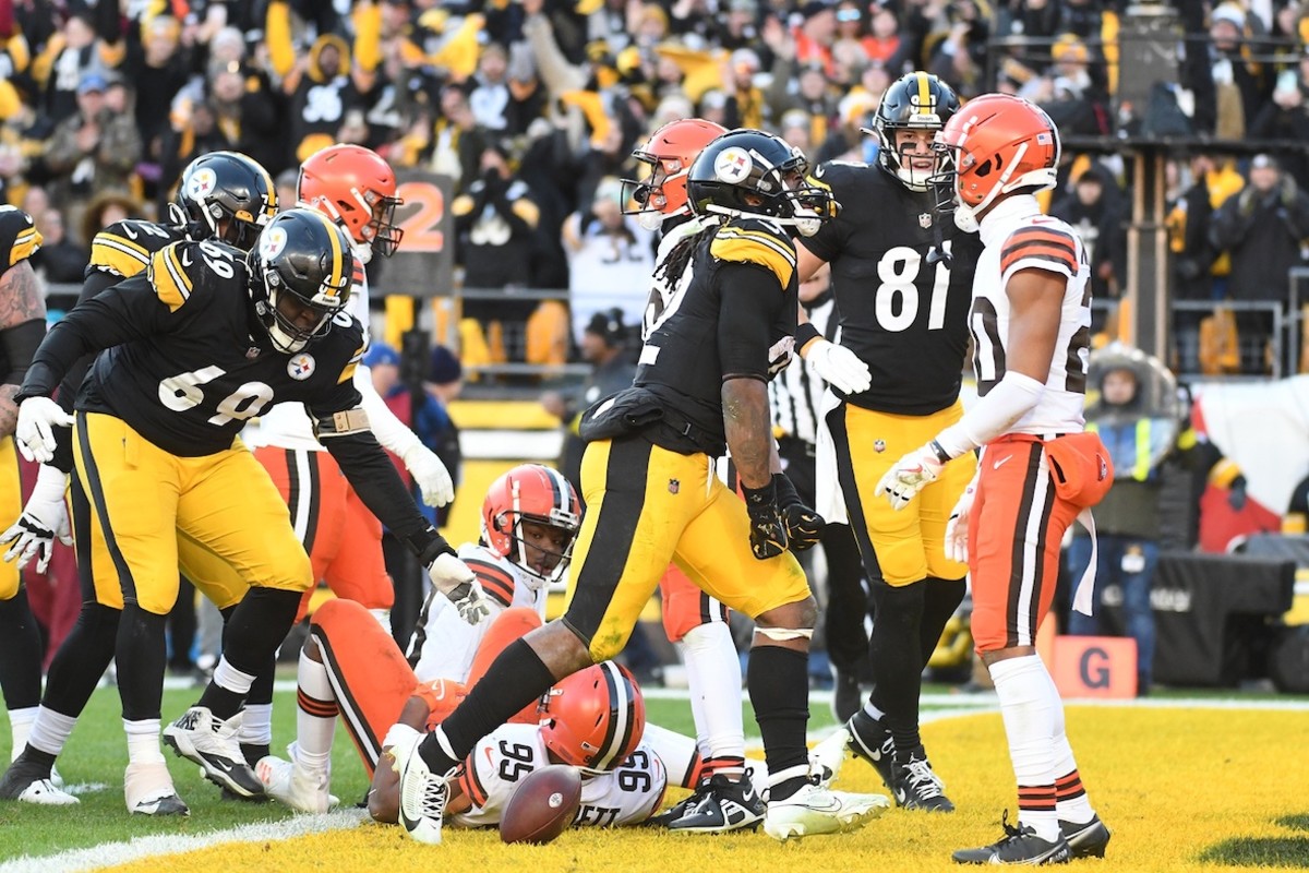 NFL Fines Pittsburgh Steelers RB Jaylen Warren - Sports Illustrated  Pittsburgh Steelers News, Analysis and More