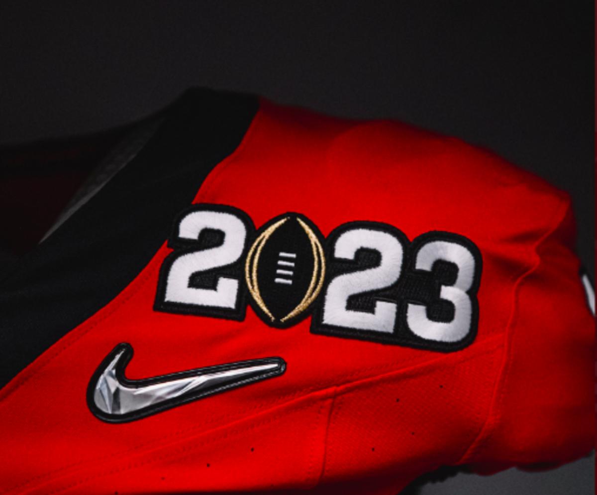 UGA football to wear jersey patch honoring Vince Dooley