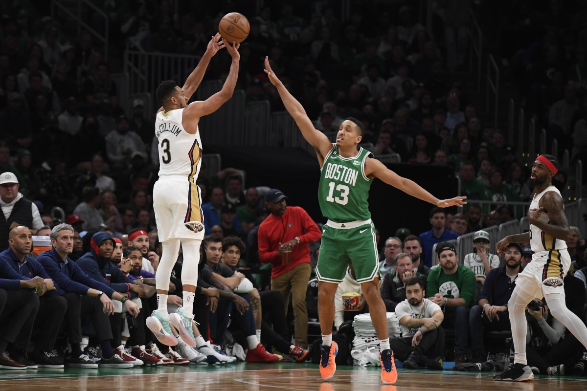 Celtics roll past Pistons