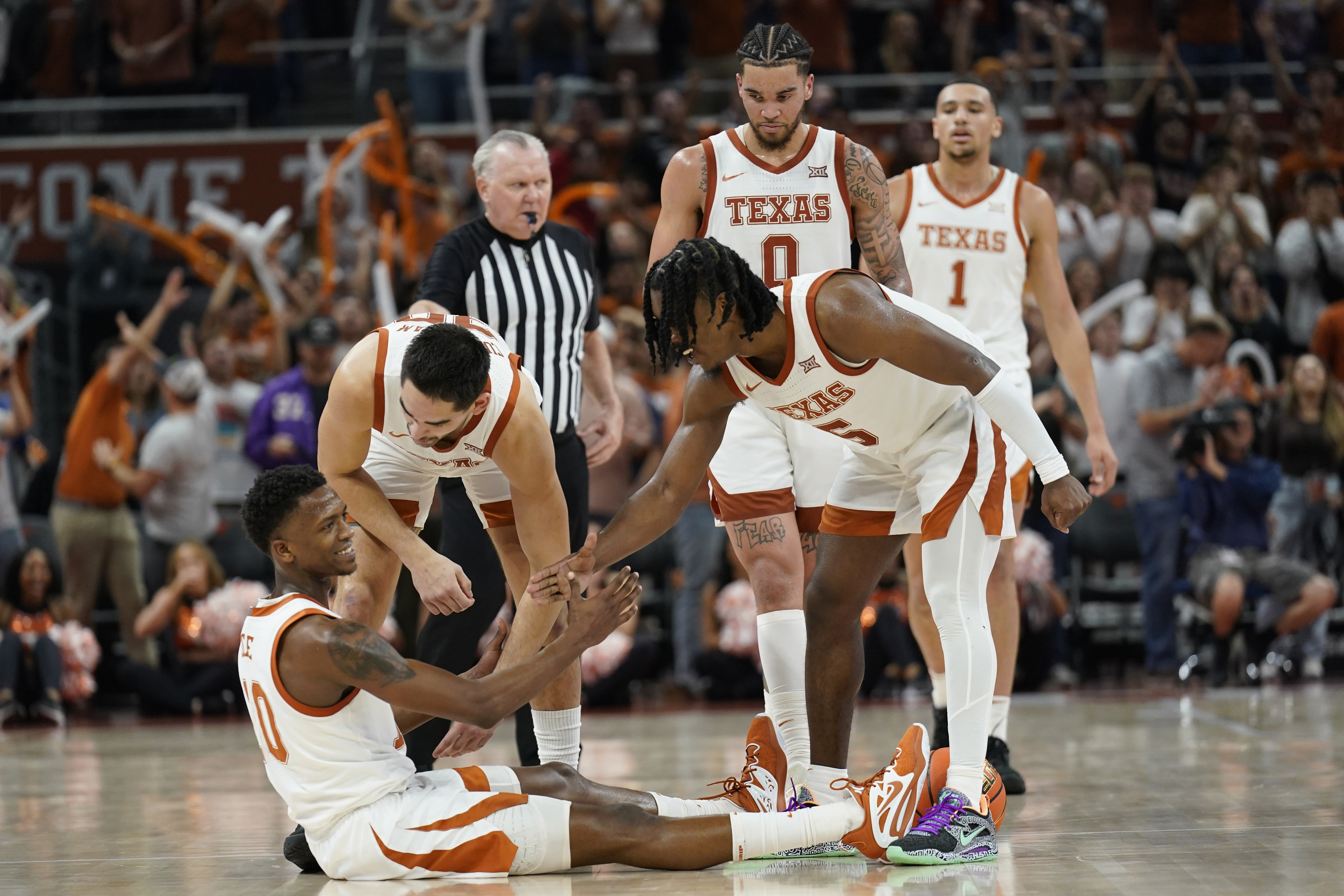 Longhorns Rise in AP Top 25 After Back-to-Back Comeback Wins