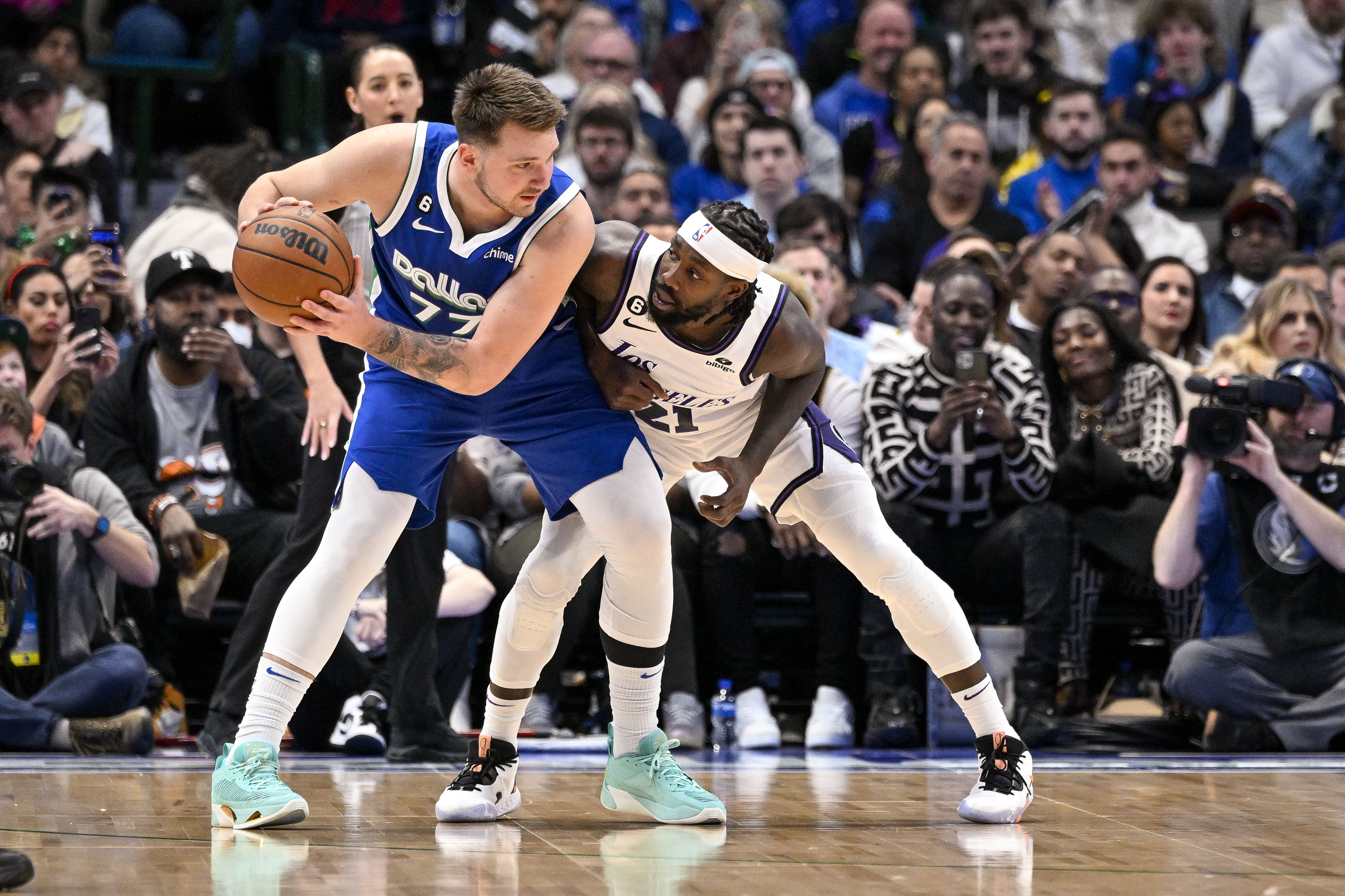 Dallas Mavericks vs. Los Angeles Lakers: 3 Big Things to Watch - Sports ...