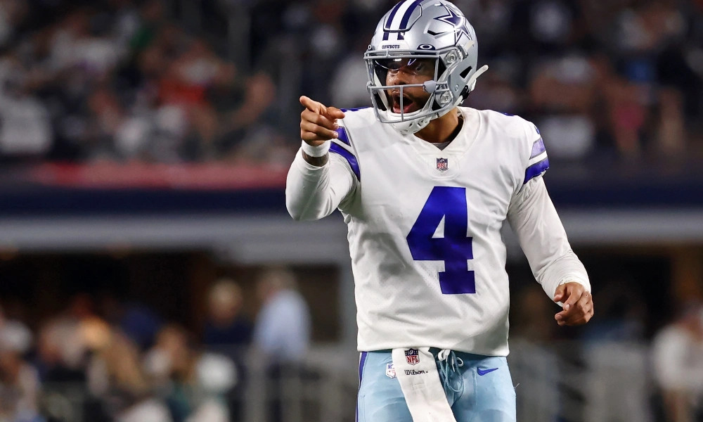 Dak Prescott, Dallas Cowboys clobber Tampa Bay Buccaneers in playoff