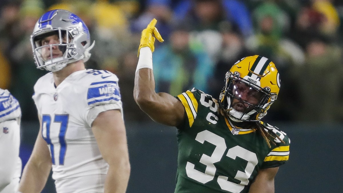 Report: Packers restructure RB Jones' contract to create cap space