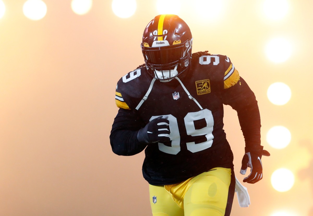 Pittsburgh Steelers defensive tackle Larry Ogunjobi (99) takes the field against the Las Vegas Raiders at Acrisure Stadium.