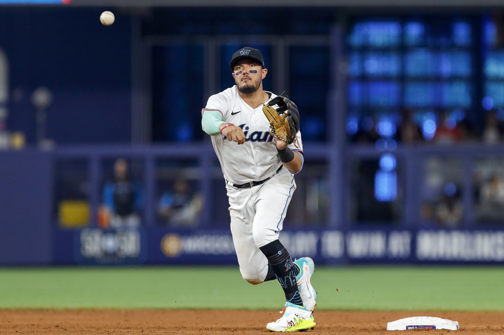 Dodgers player Miguel Rojas has car broken into downtown LA - CBS Los  Angeles